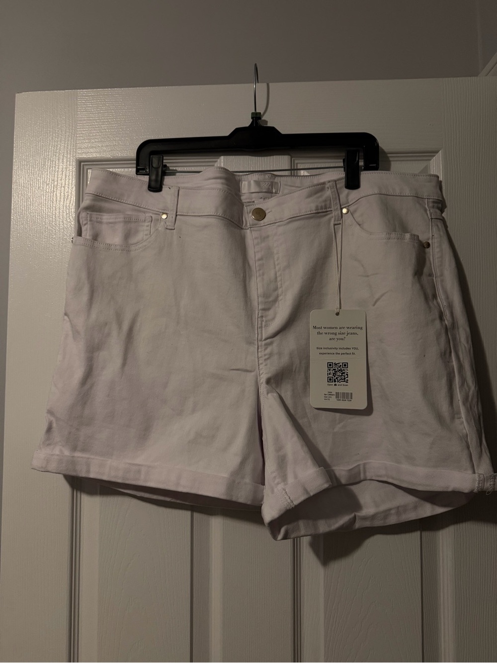 1822 Classic High-Waist White Women’s Denim Shorts